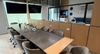 Oficina en Renta en Av Huayacan de 90 mts completamente equipada