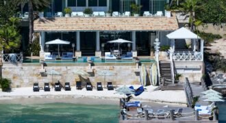 Casa de lujo en Venta frente a la playa en Cancún 6 Recámaras