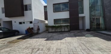 Casa en renta 3 recámaras, Residencial Palmaris en Cancún.