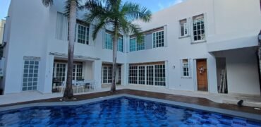 CASA EN VENTA EN RESIDENCIAL VILLA MAGNA EN CANCUN