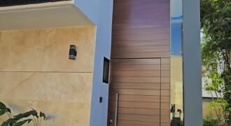 Casa nueva en venta con roof garden y alberca en Residencial Vía Cumbres, Cancún