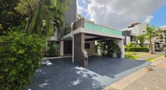 Casa en Venta de 5 Rec en Residencial Cumbres